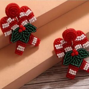 Cb#5 CANDY CANE beaded christmas earrings